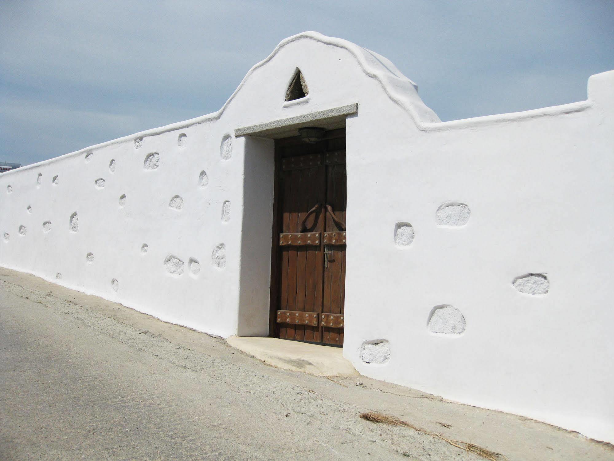 Lavish Suites Agios Ioannis Diakoftis Екстериор снимка