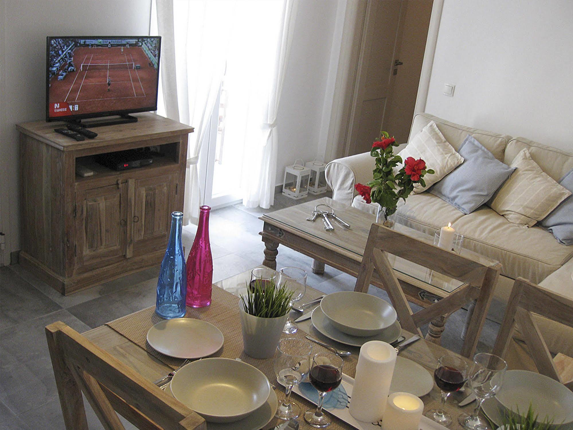 Lavish Suites Agios Ioannis Diakoftis Екстериор снимка