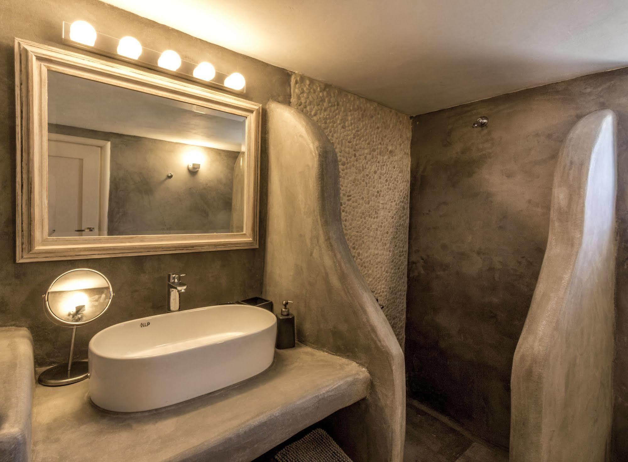 Lavish Suites Agios Ioannis Diakoftis Екстериор снимка