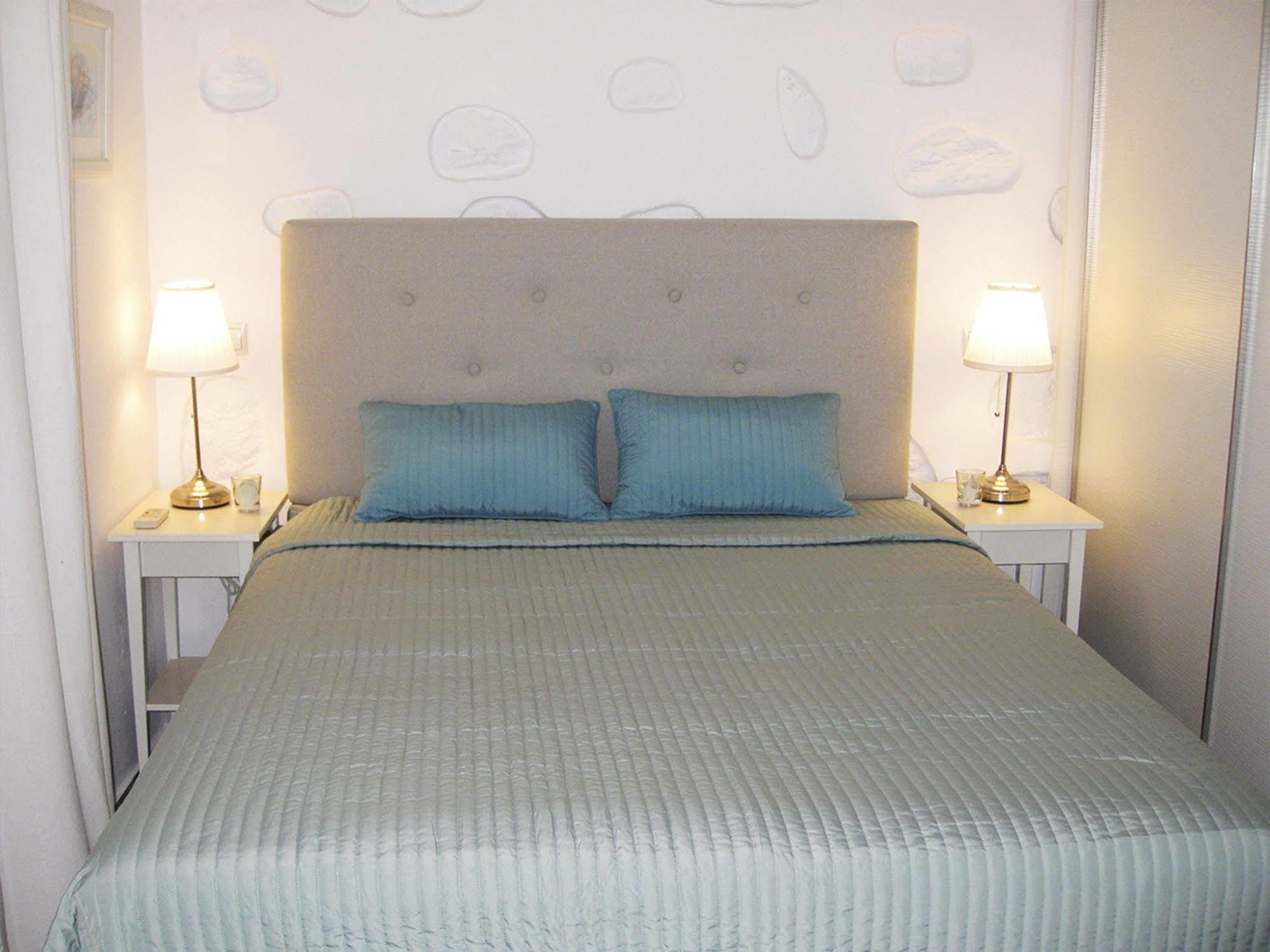 Lavish Suites Agios Ioannis Diakoftis Екстериор снимка